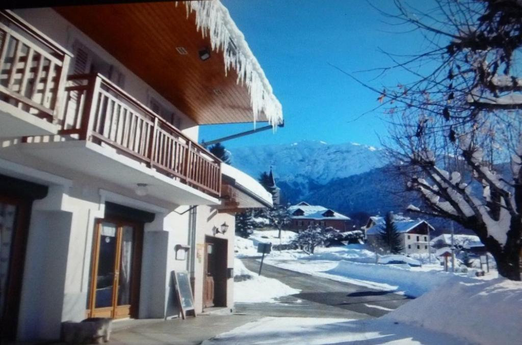 Hotel Le Beausejour 생프랑수아롱샴 외부 사진